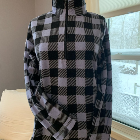 Periwinkle and Black Long Sleeved Zip Front Fleece Top Size Small - Picture 4 of 7